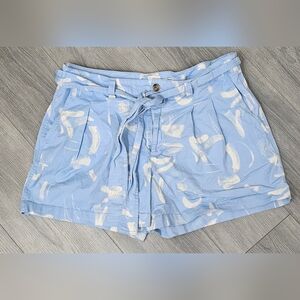 A New Day Women's Blue Abstract Print High-Rise Tie-Waist Shorts – Size 18